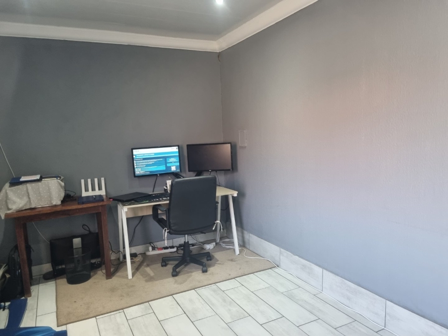 3 Bedroom Property for Sale in Vaalpark Free State